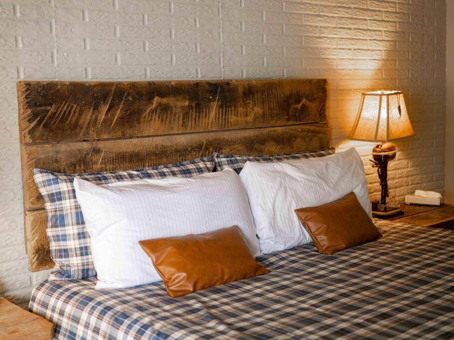 Stonegate Lodge King Bed, 2Mi To Historic Dtwn Salt Water Pool Room #206 Eureka Springs Εξωτερικό φωτογραφία